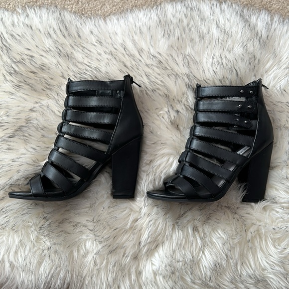 Steve Madden Heels - Picture 4 of 16